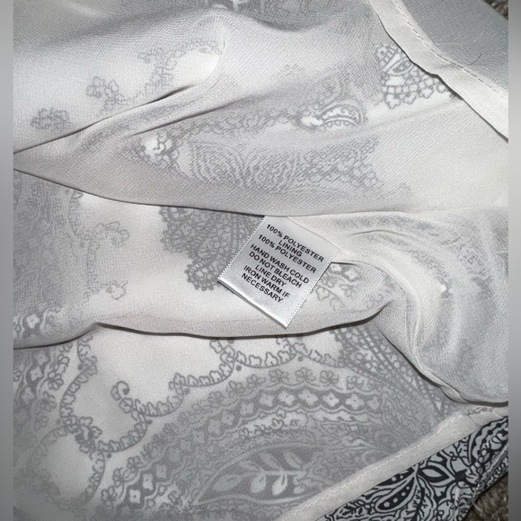 Olivia Grey Brooke Printed Sleeveless Top Size Large - Picture 7 of 7